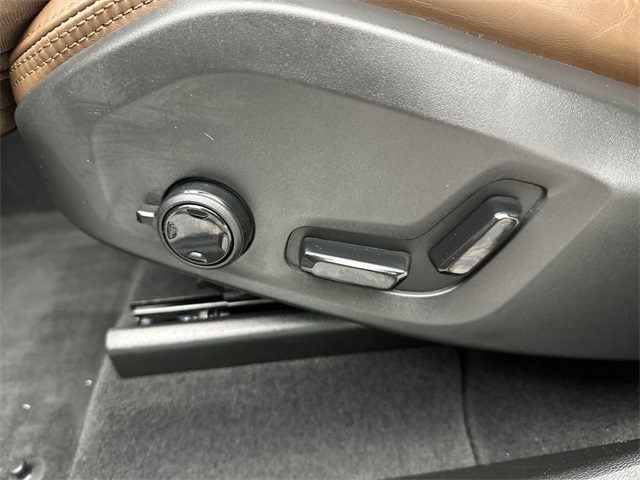 2021 Volvo XC60 T5 Inscription photo 4