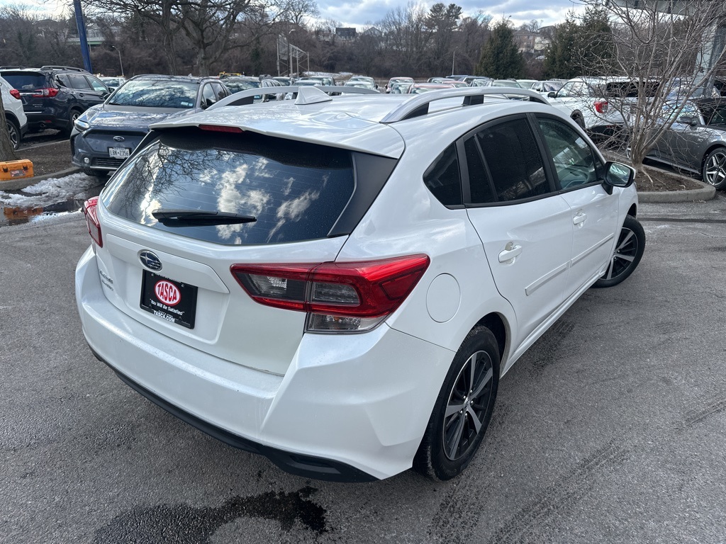 2022 Subaru Impreza Premium photo 3