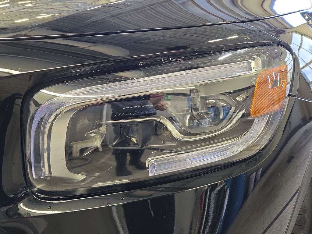 2022 Mercedes Benz GLB AMG 35 photo 31