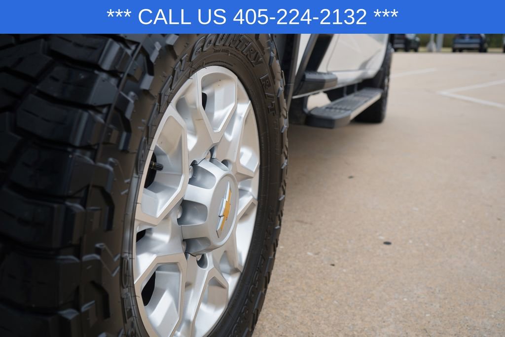 2024 Chevrolet Silverado 2500HD LT photo 4