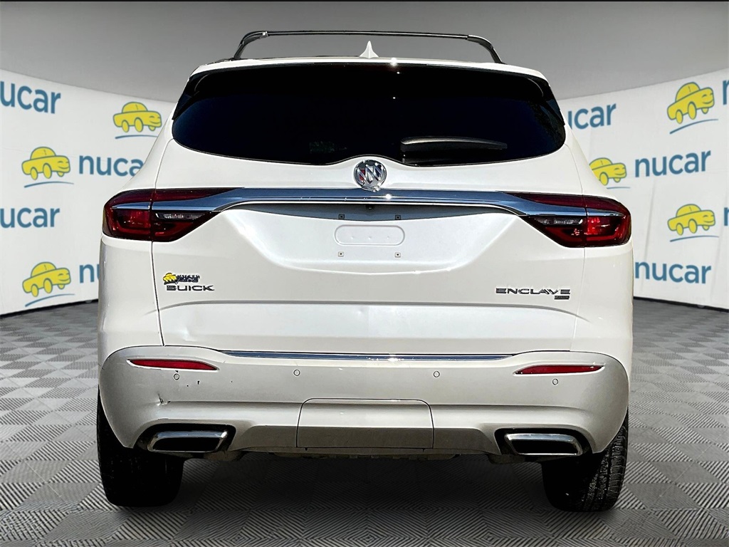 2018 Buick Enclave Essence photo 5