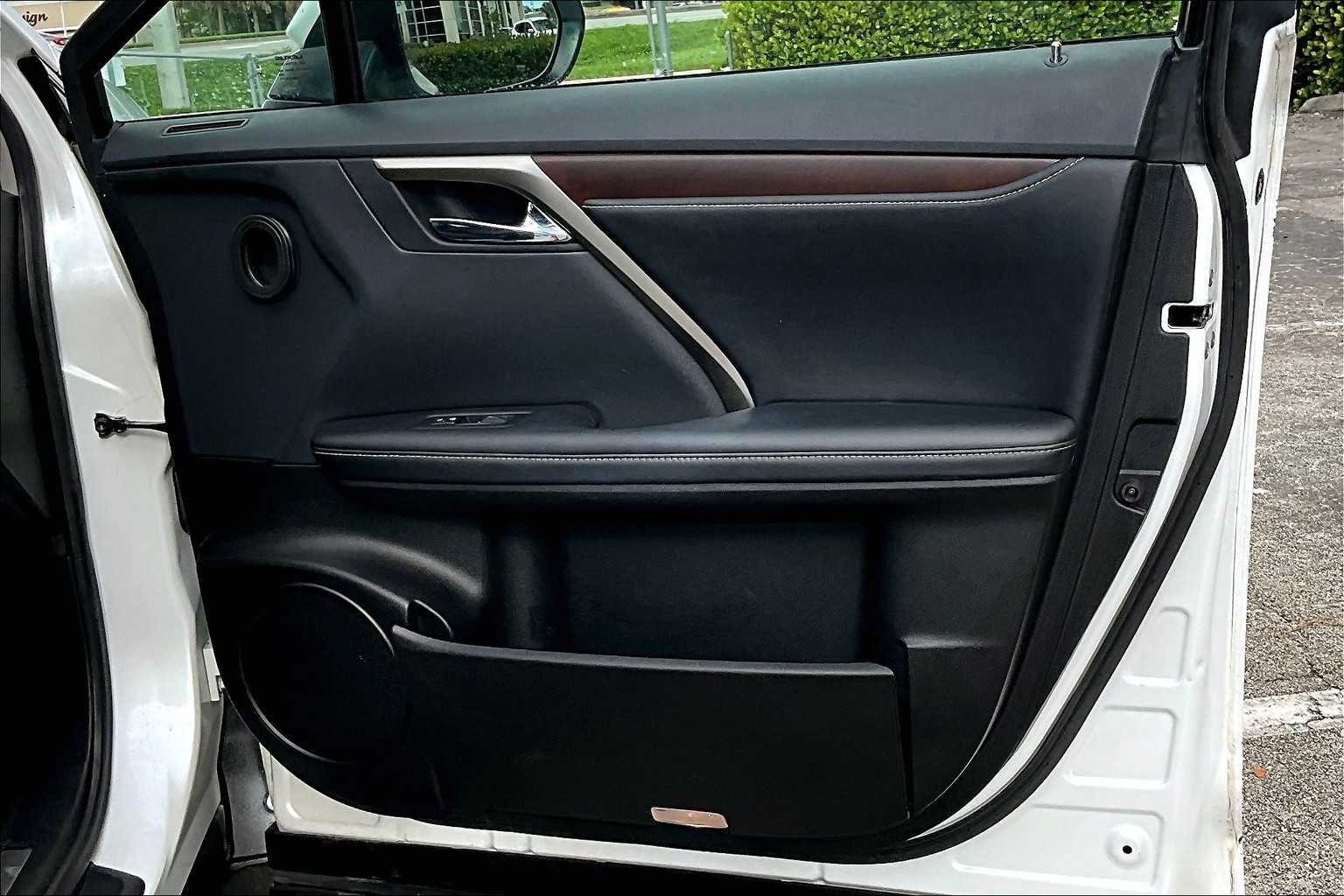 2022 Lexus RX 450h photo 26