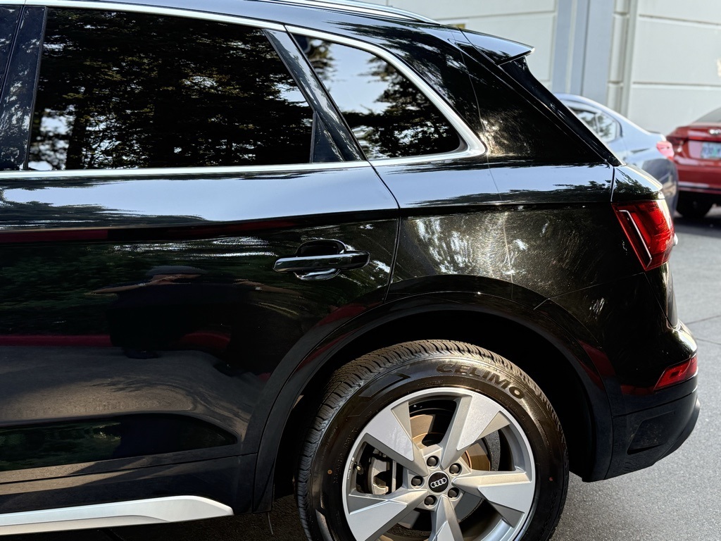2022 Audi Q5 40 Premium Plus photo 5