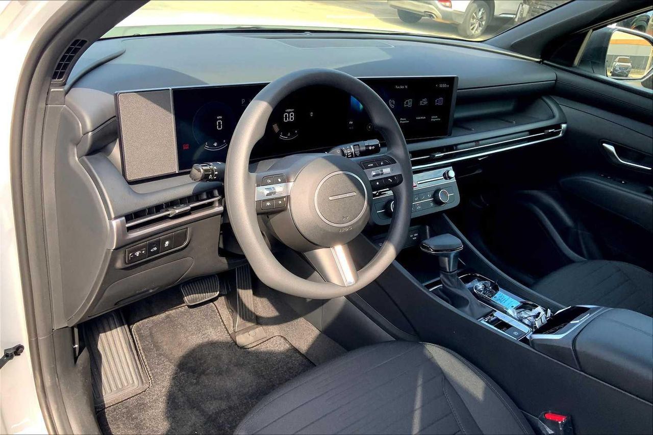 2026 Hyundai Santa Cruz SE photo 9