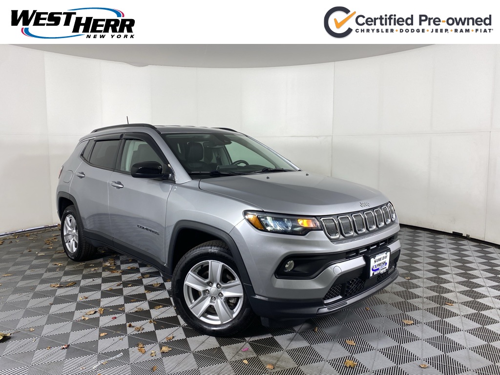 2022 Jeep Compass Latitude's photo