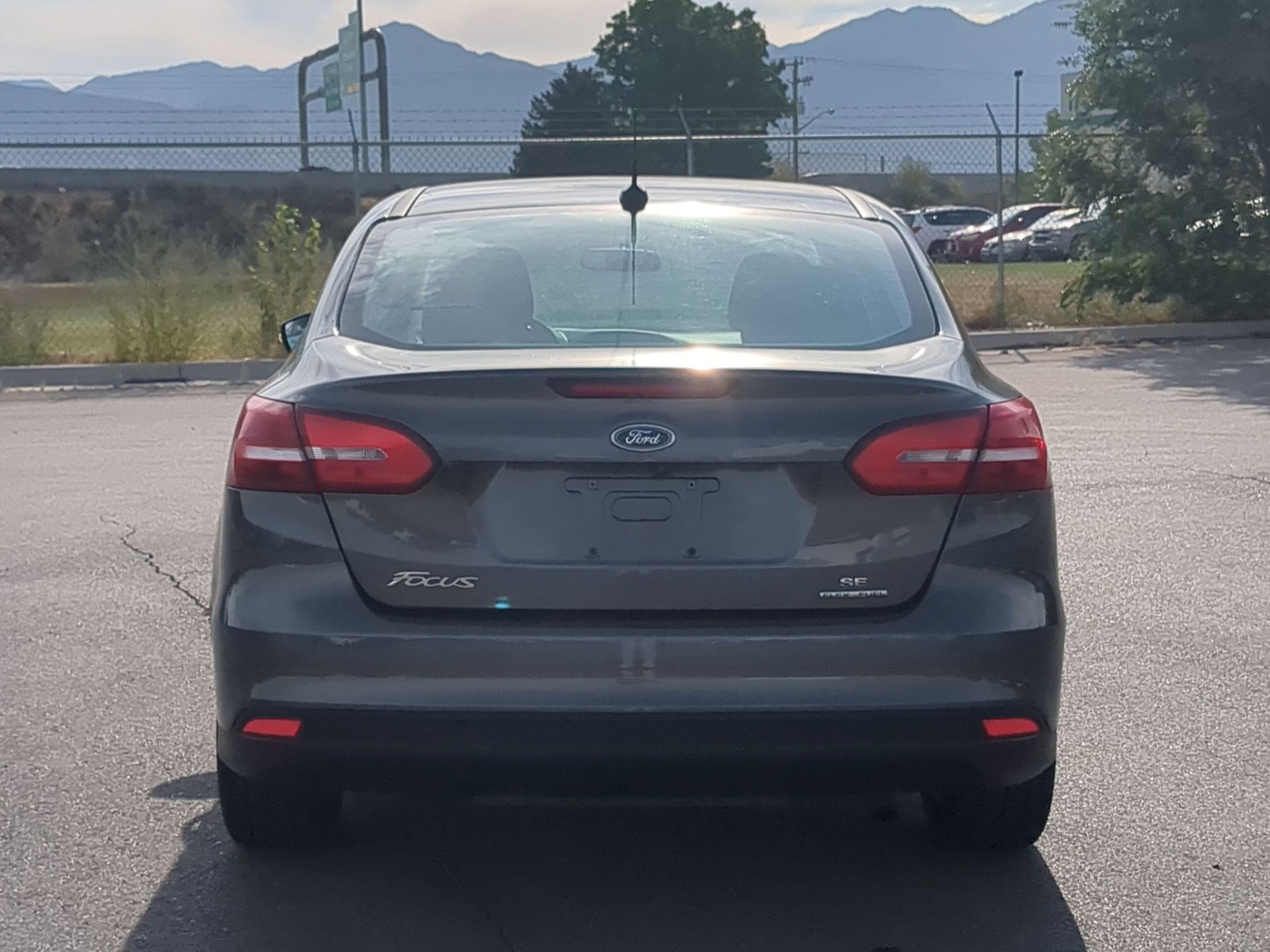 2016 Ford Focus SE photo 4