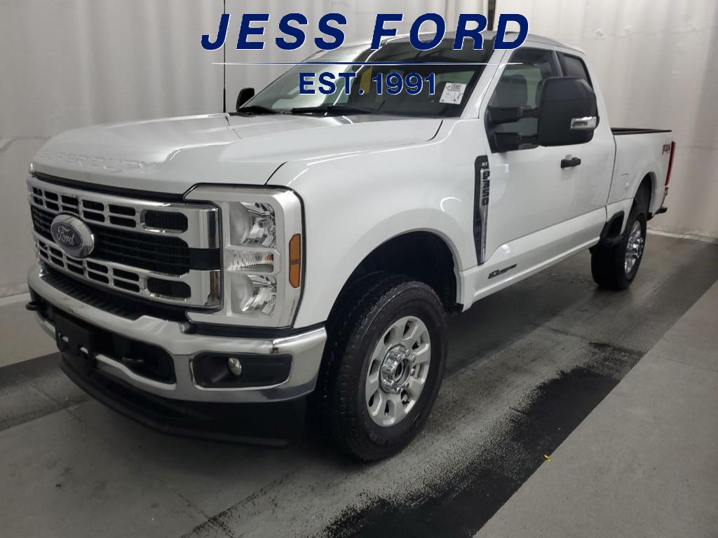 2024 Ford F-350 Super Duty XLT's photo