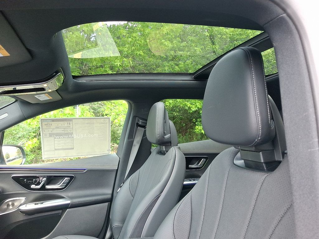 2025 Mercedes Benz 350 4MATIC photo 10