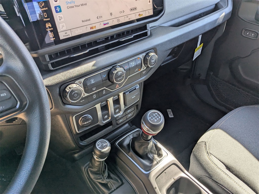 2025 Jeep Wrangler Sport photo 20