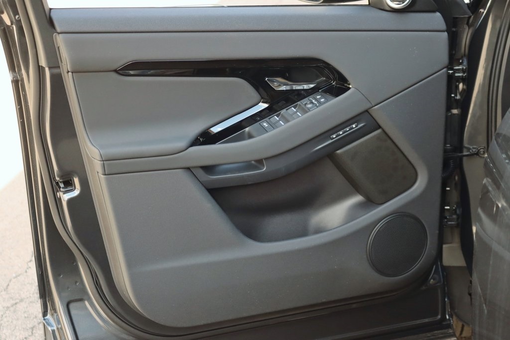 2026 LAND ROVER RANGE ROVER EVOQUE - Image 10
