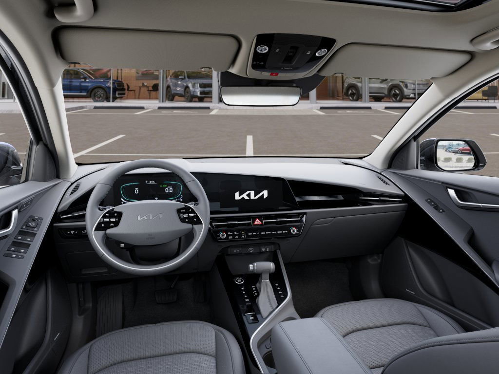 2025 Kia Niro SX photo 13