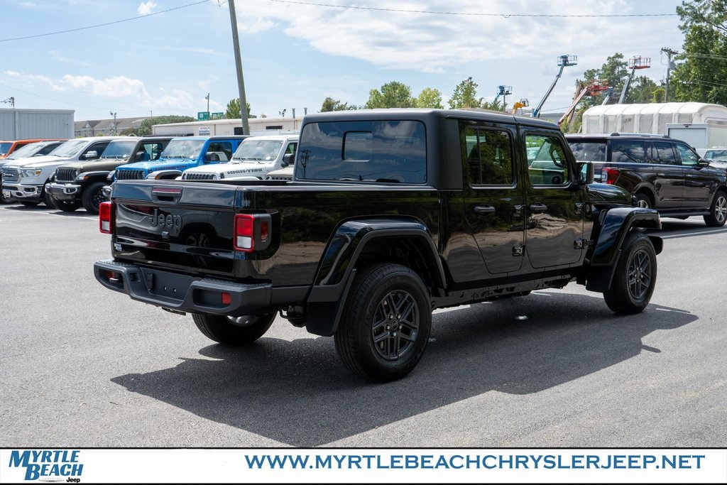 2025 Jeep Gladiator Sport S photo 4