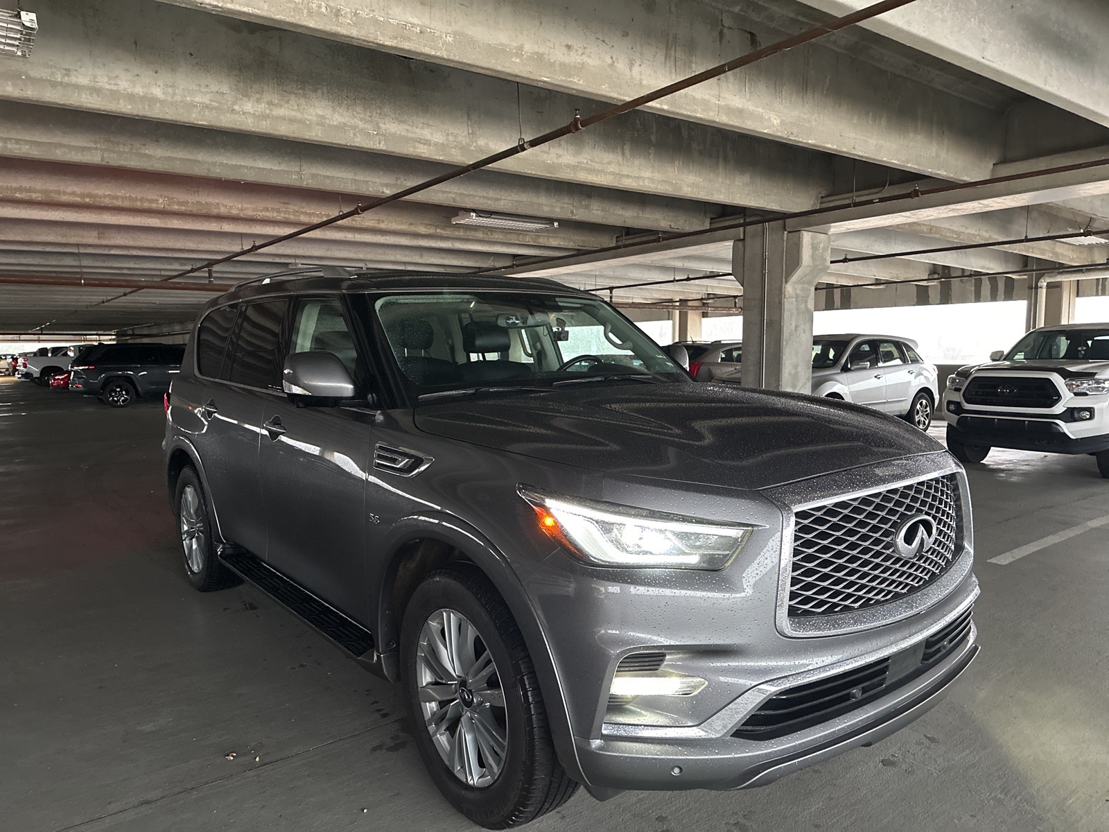 2019 INFINITI QX80 Base's photo