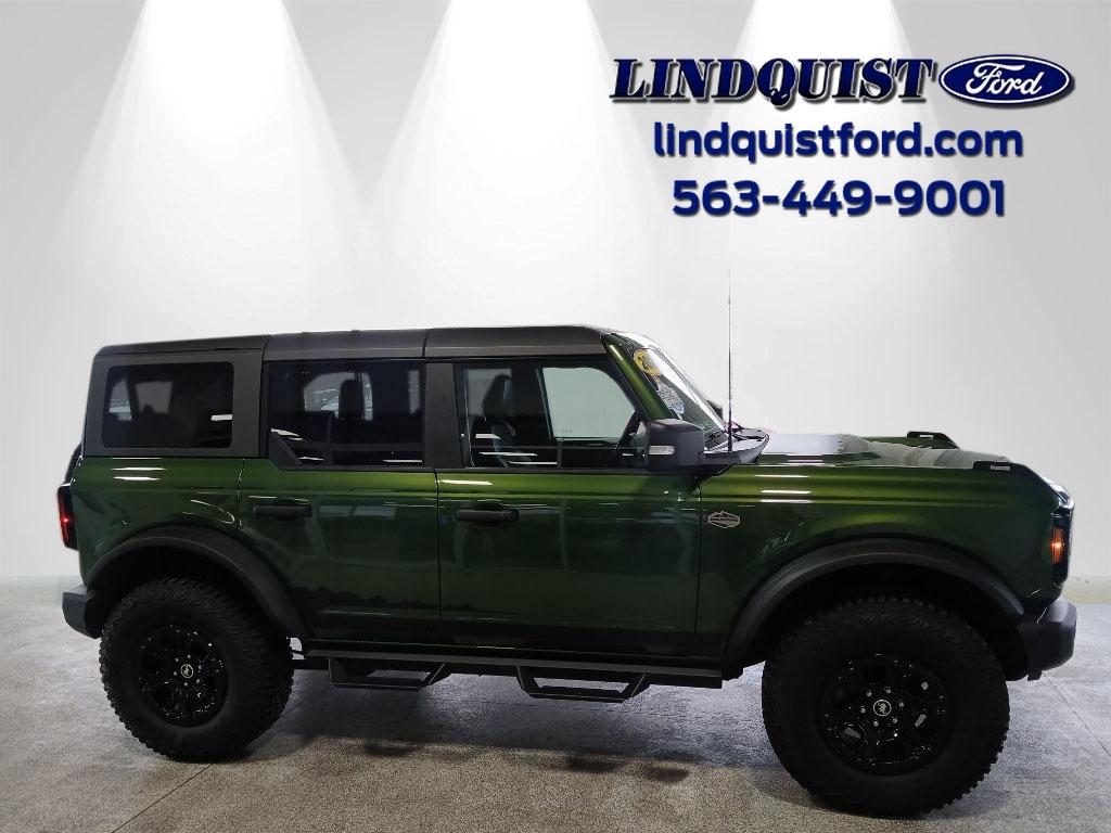 2023 Ford Bronco 4-Door Wildtrak's photo