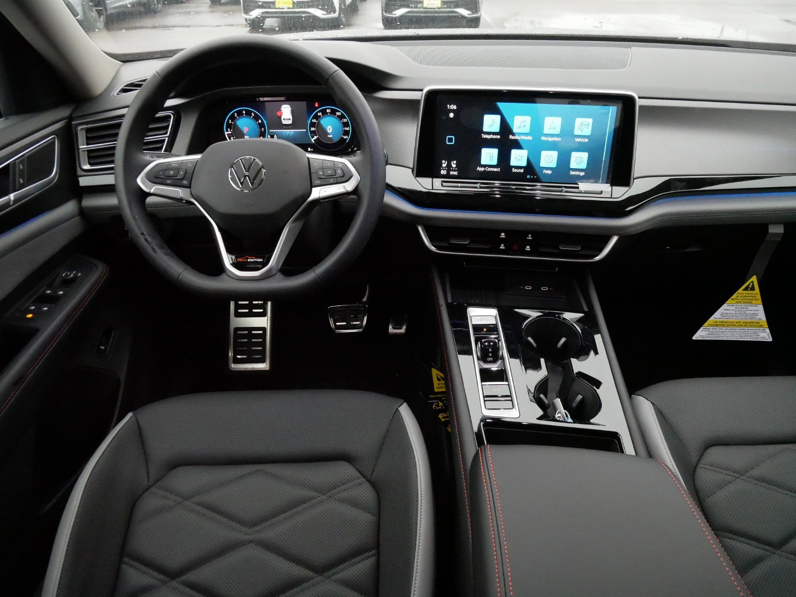 2025 Volkswagen Atlas Peak Edition SE photo 4