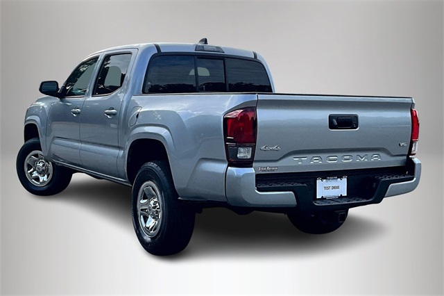 2022 Toyota Tacoma SR photo 4