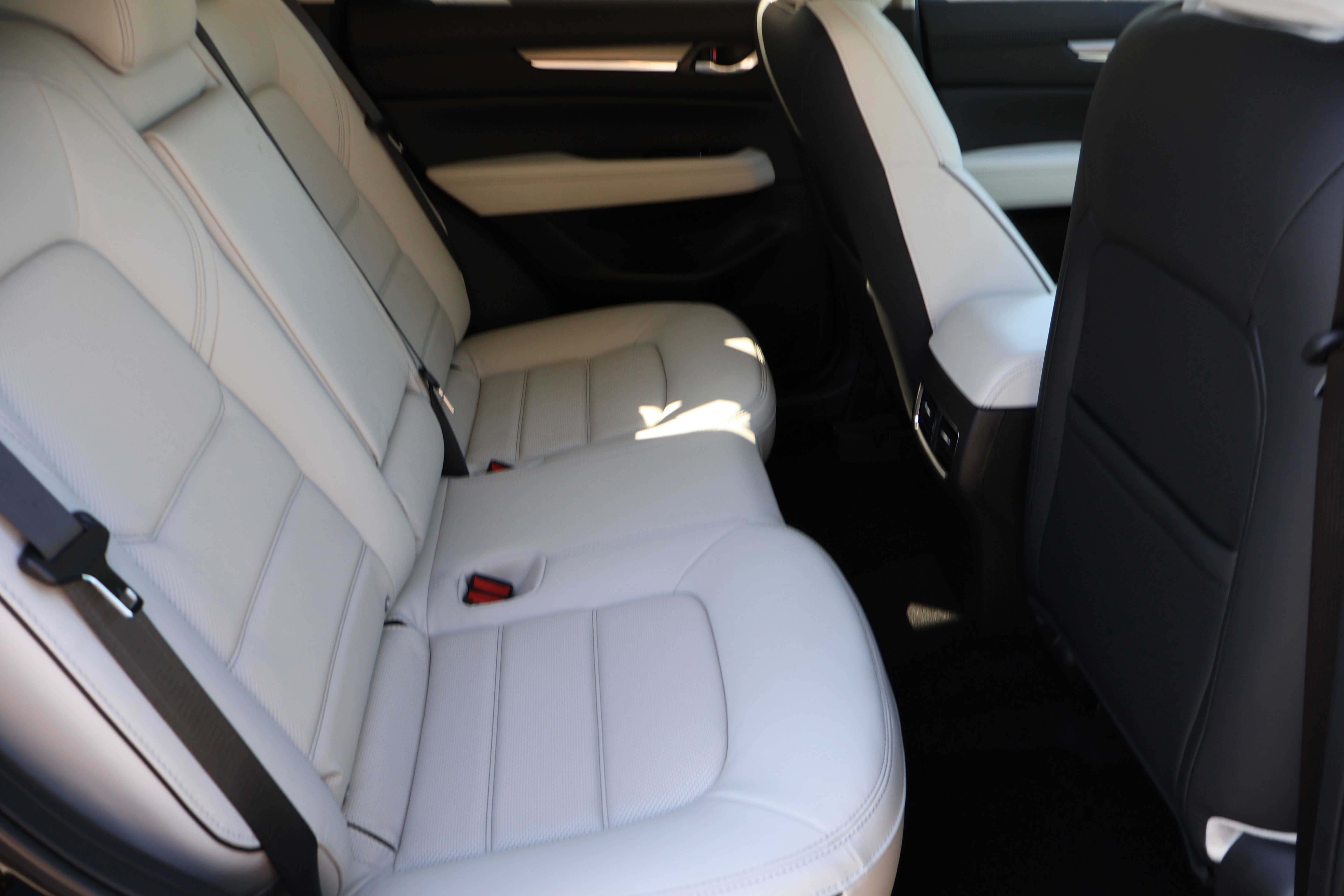 2025 Mazda CX-5 2.5 Premium Plus photo 10
