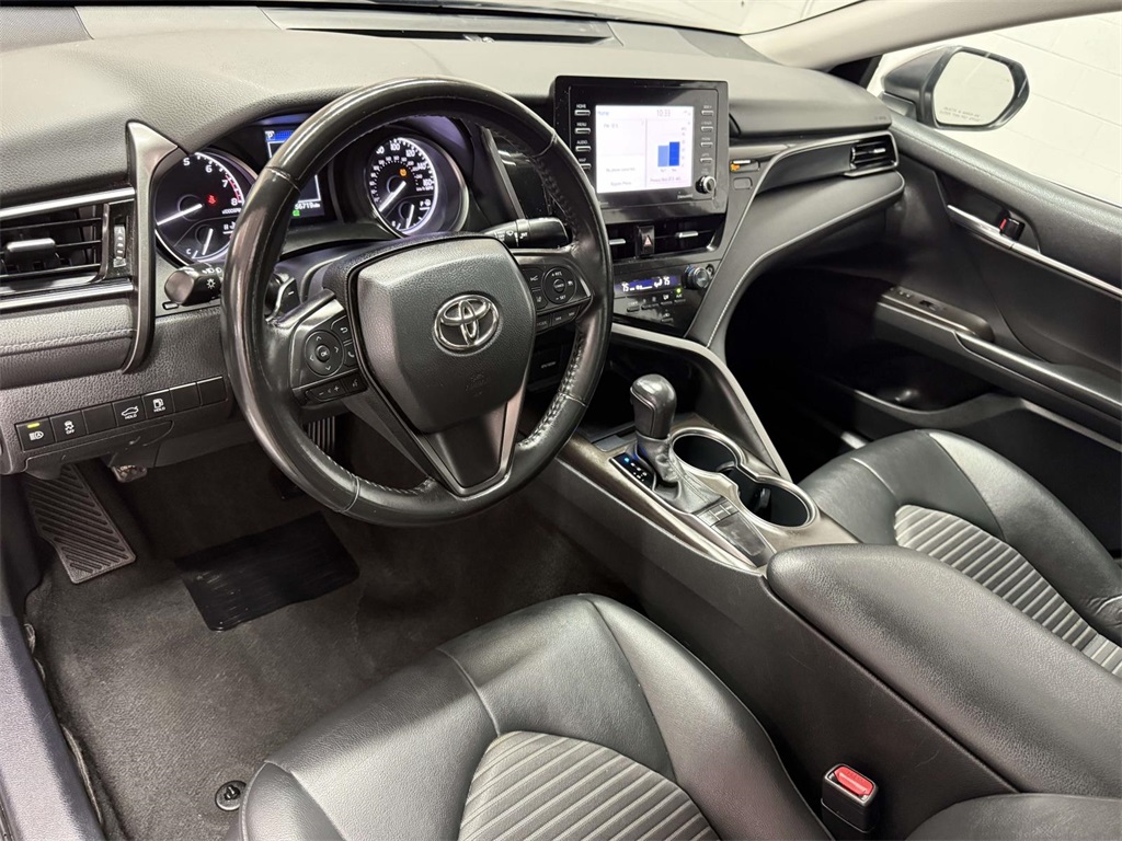 2023 Toyota Camry SE photo 14