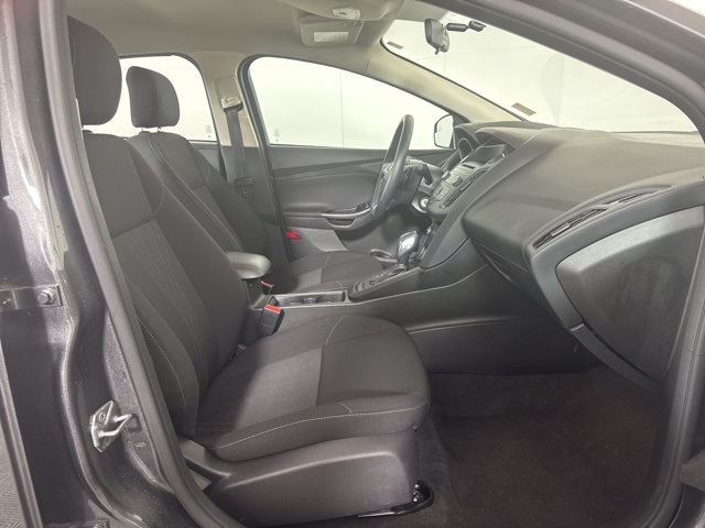 2016 Ford Focus SE photo 4