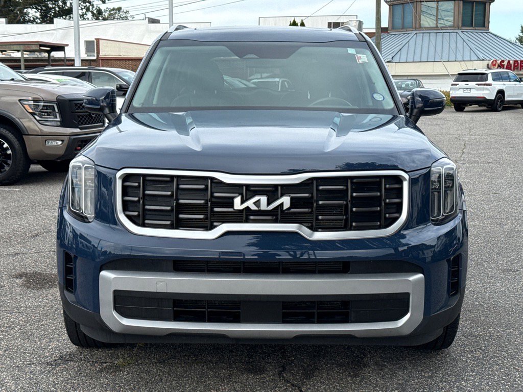 2023 Kia Telluride S photo 2
