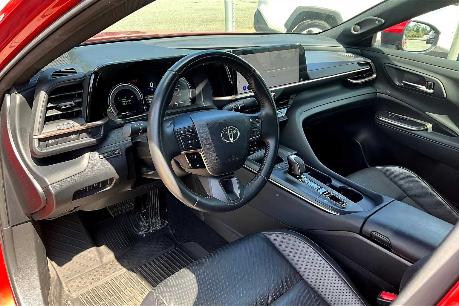 2023 Toyota Crown Limited photo 10