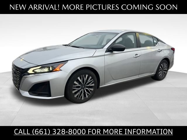 2024 Nissan Altima SV's photo