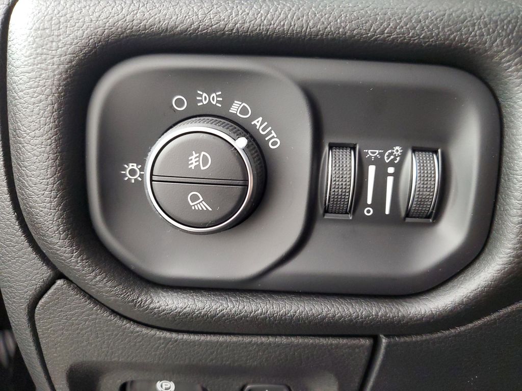 2026 Ram 1500 Rebel photo 22