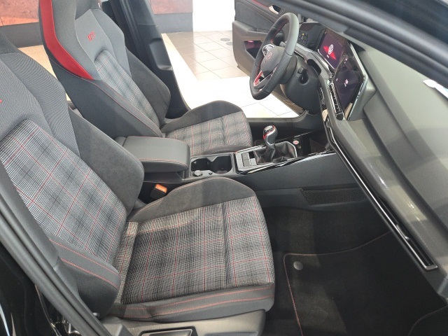 2024 Volkswagen Golf GTI 380 SE photo 11