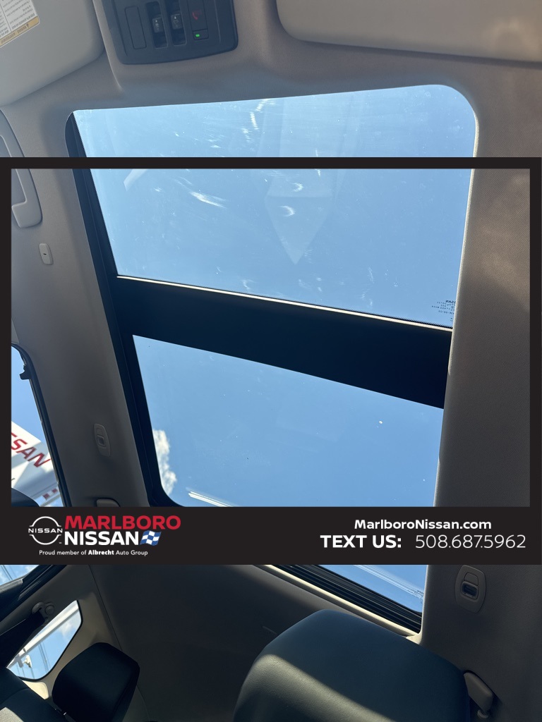 2022 Nissan Rogue SV photo 28