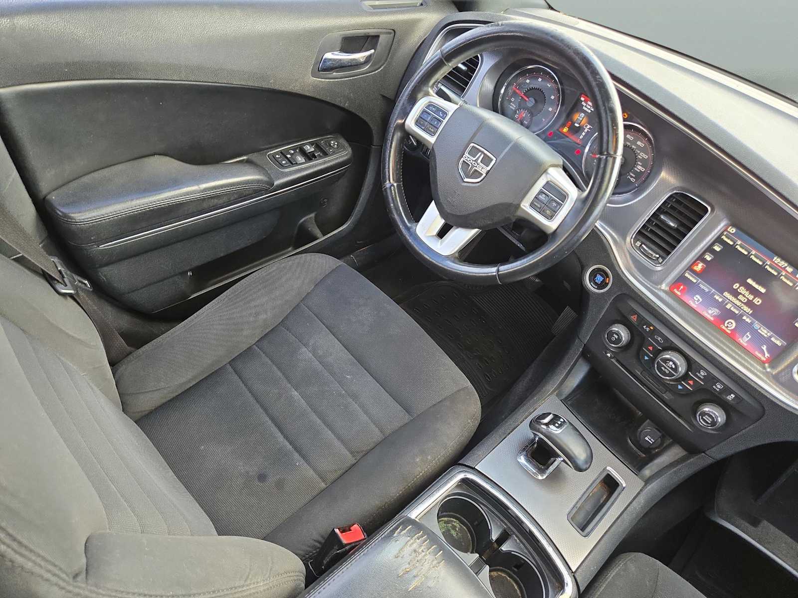 2012 Dodge Charger SXT photo 15