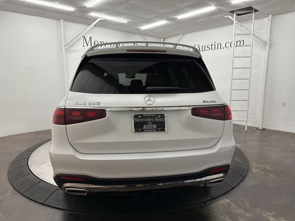 2026 Mercedes Benz GLS 580 4MATIC photo 5