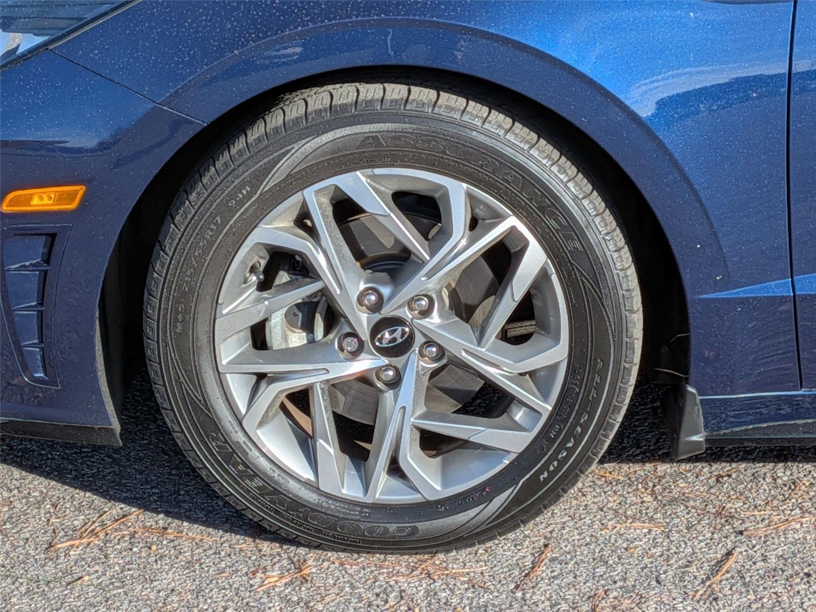 2021 Hyundai Sonata SEL Convenience photo 2