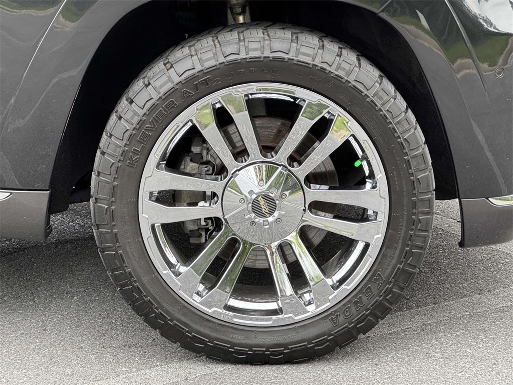 2016 Jeep Grand Cherokee Summit photo 12