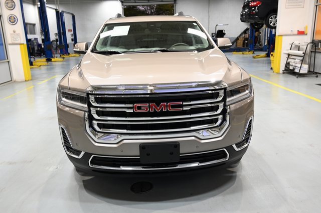 2023 Gmc Acadia SLE photo 2