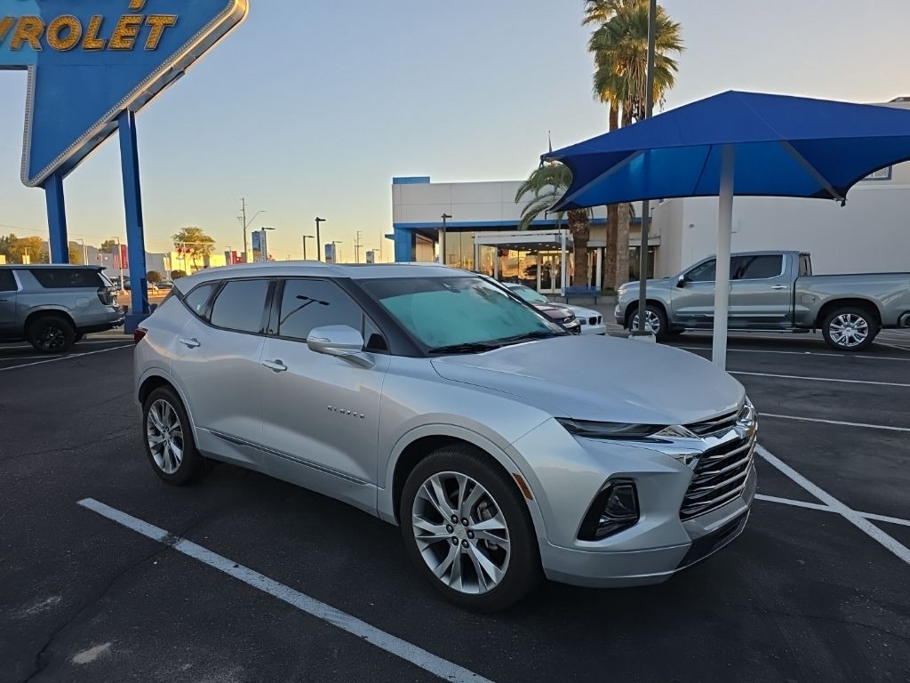 2019 Chevrolet Blazer Premier photo 2