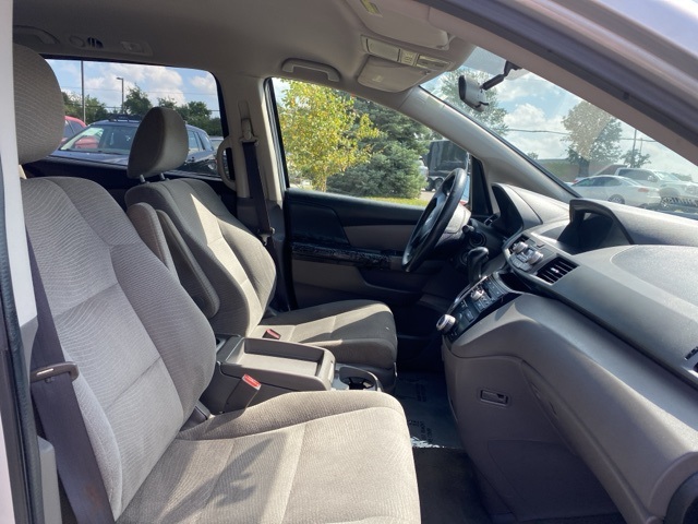 2011 Honda Odyssey LX photo 24