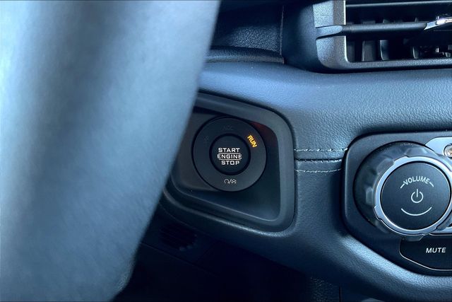 2025 Jeep Wrangler Rubicon photo 18