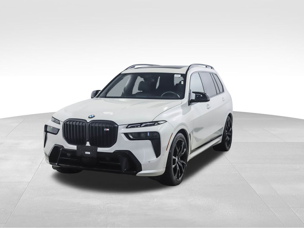 2024 BMW X7 M60i's photo