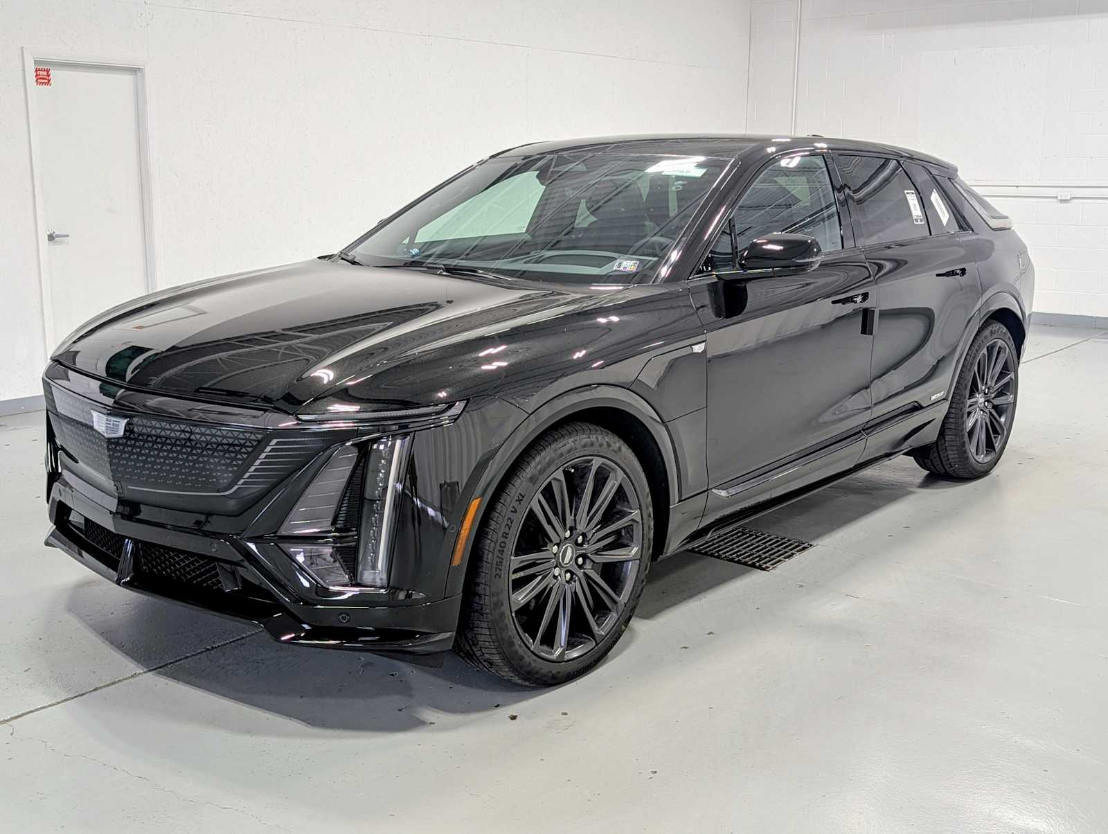 2026 Cadillac LYRIQ V's photo