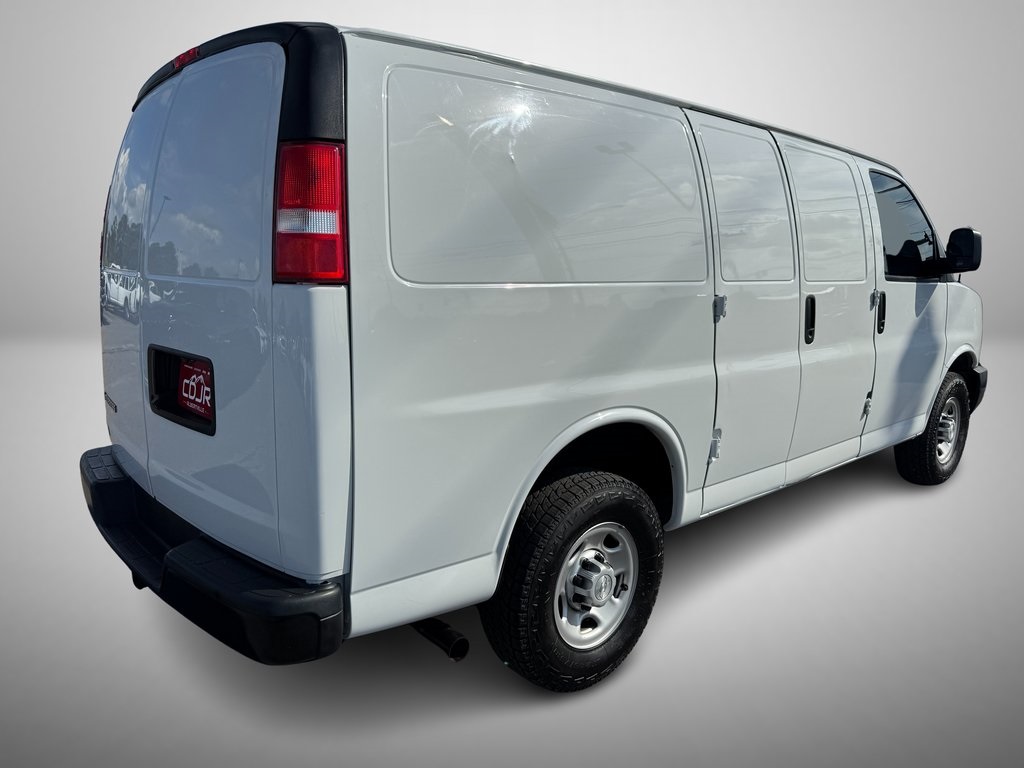 2019 Chevrolet Express 2500 Work Van photo 3