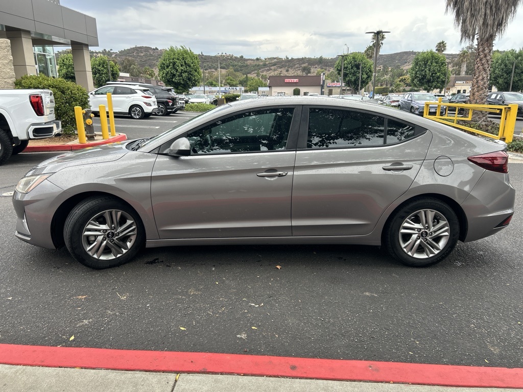 2020 Hyundai Elantra Value Edition photo 4