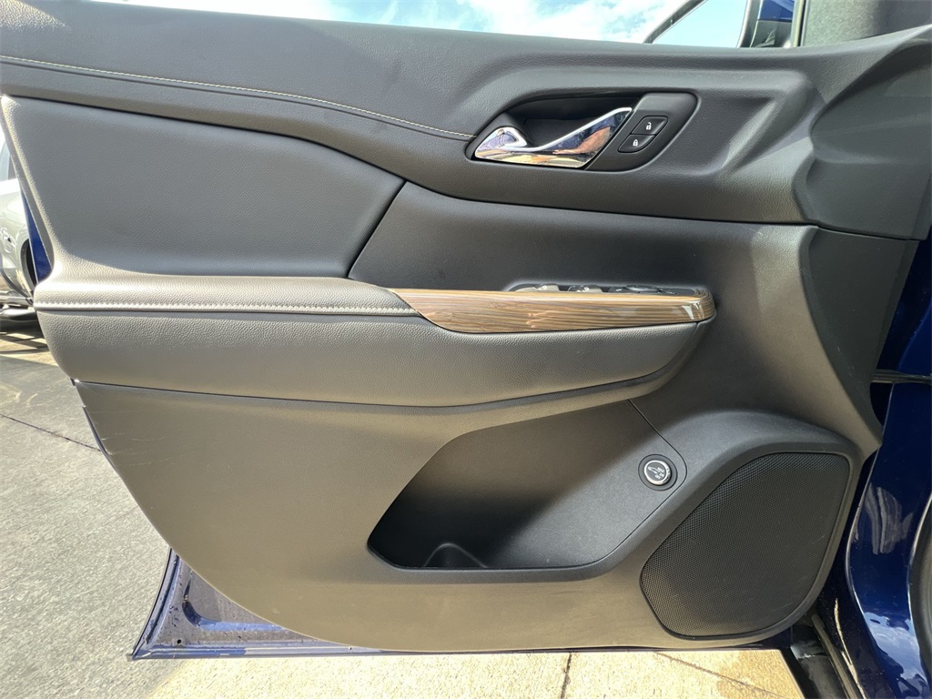 2023 Gmc Acadia SL photo 28