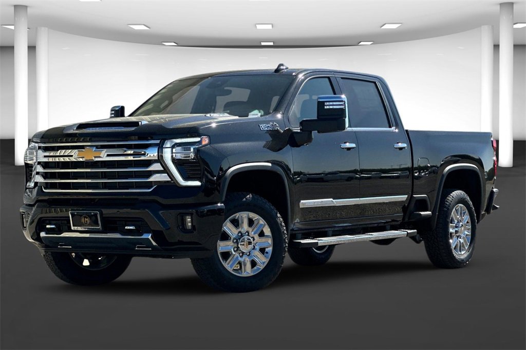 2025 Chevrolet Silverado 3500HD High Country photo 2