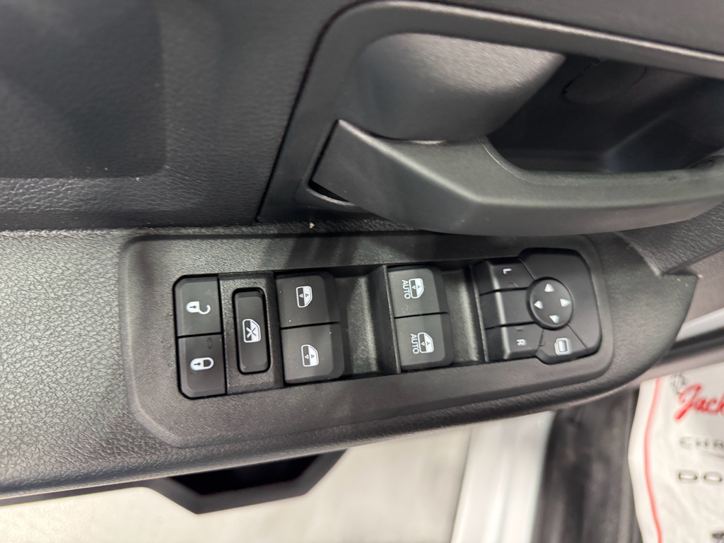 2025 Ram 4500 Tradesman photo 20