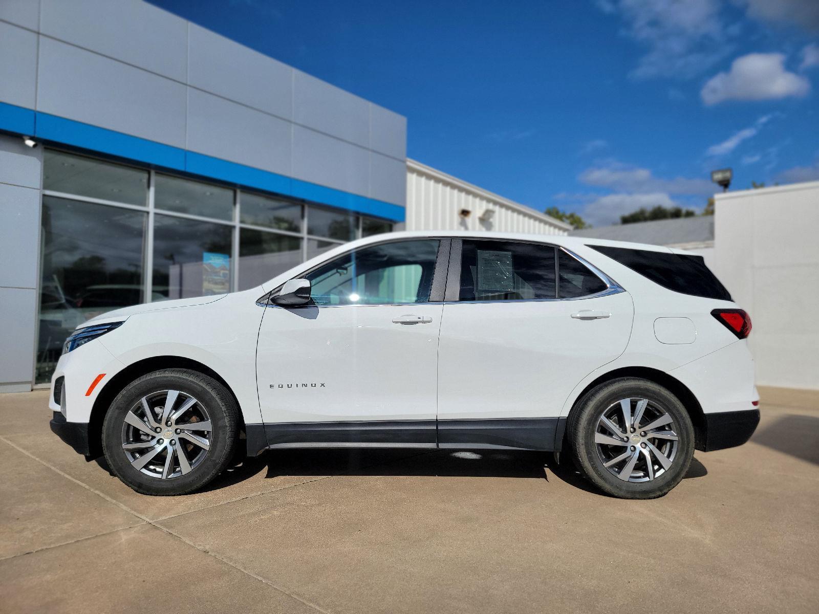 2023 Chevrolet Equinox LT photo 4