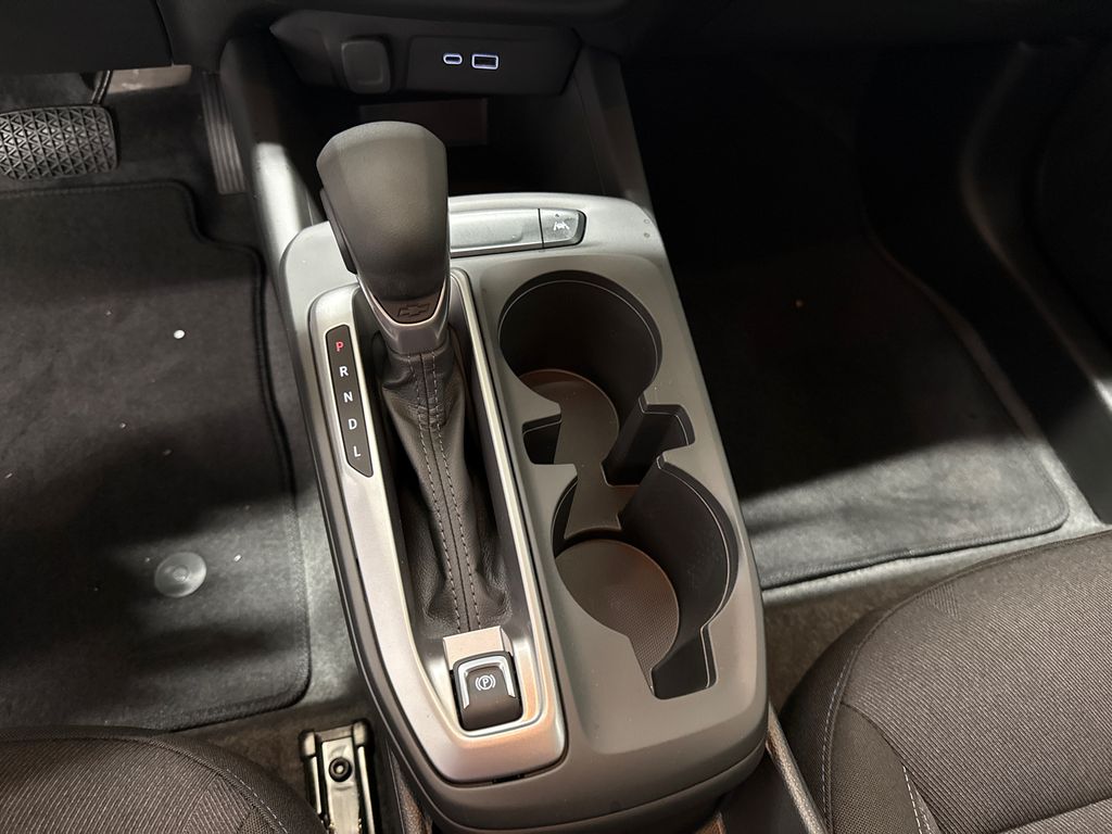 2025 Chevrolet Trax LS photo 24