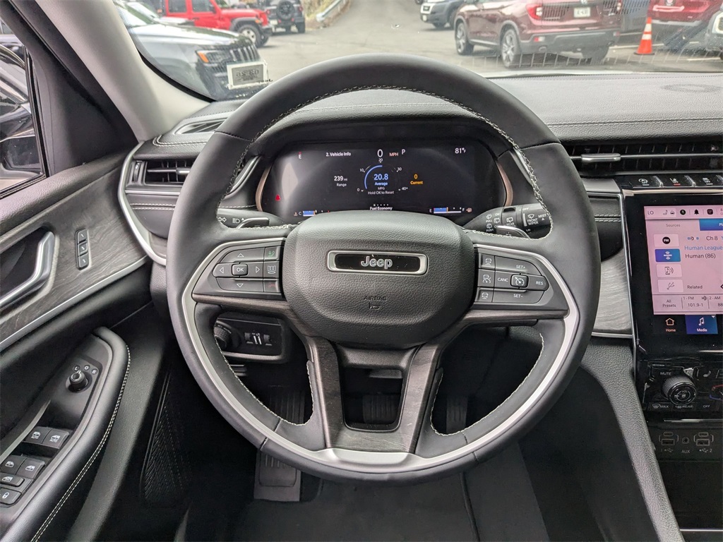 2023 Jeep Grand Cherokee Limited photo 12