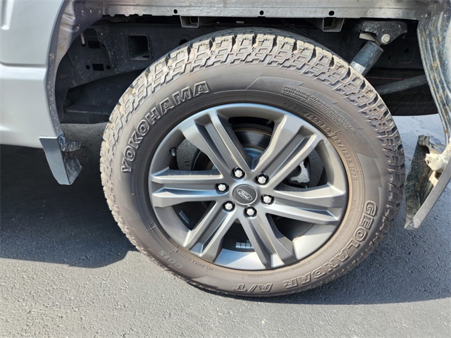 2023 Ford F-150 Lariat photo 41