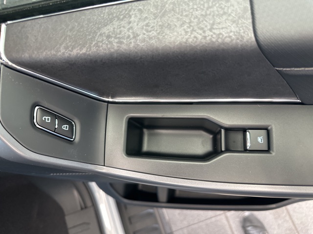 2025 Ford F-150 XLT photo 28