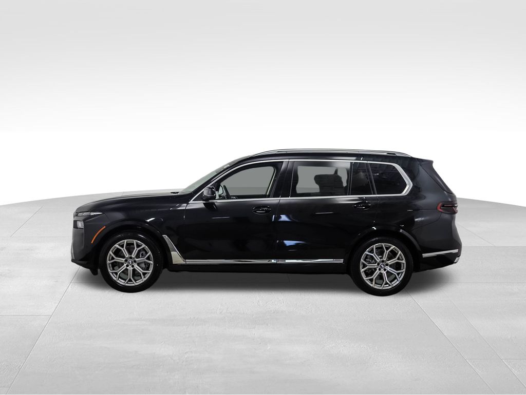 Used 2025 BMW X7 40i with VIN 5UX23EM05S9Y13788 for sale in Minneapolis, Minnesota